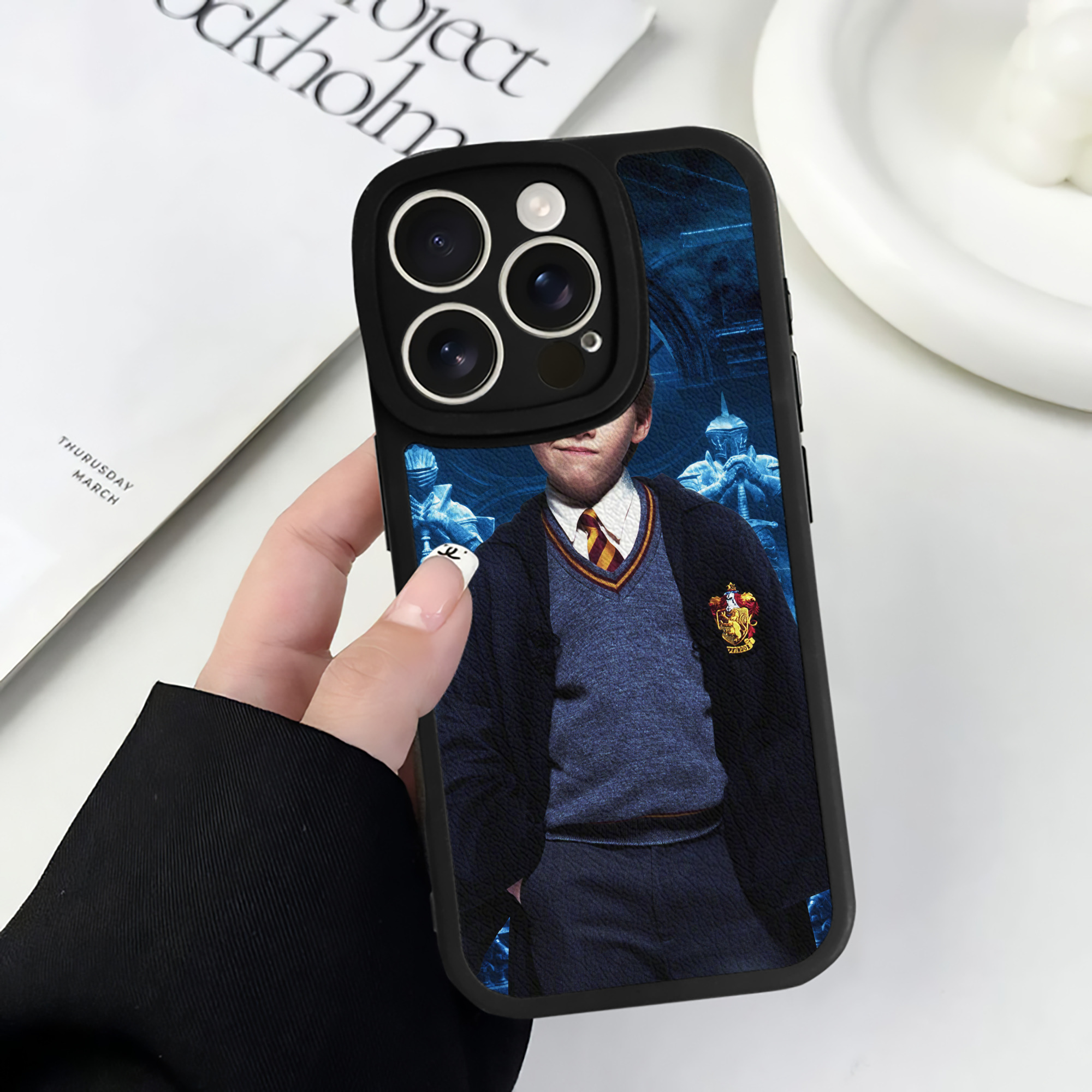 （画像用） Harry Potter ハリー・ポッターシリーズ 【iPhone 16シリーズ対応】シリコンスマホケース（レザー調） 材質：シリコン